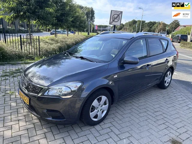 Kia Ceed (2011) — foto 1