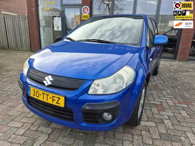 Suzuki SX4 (2007) — foto 1