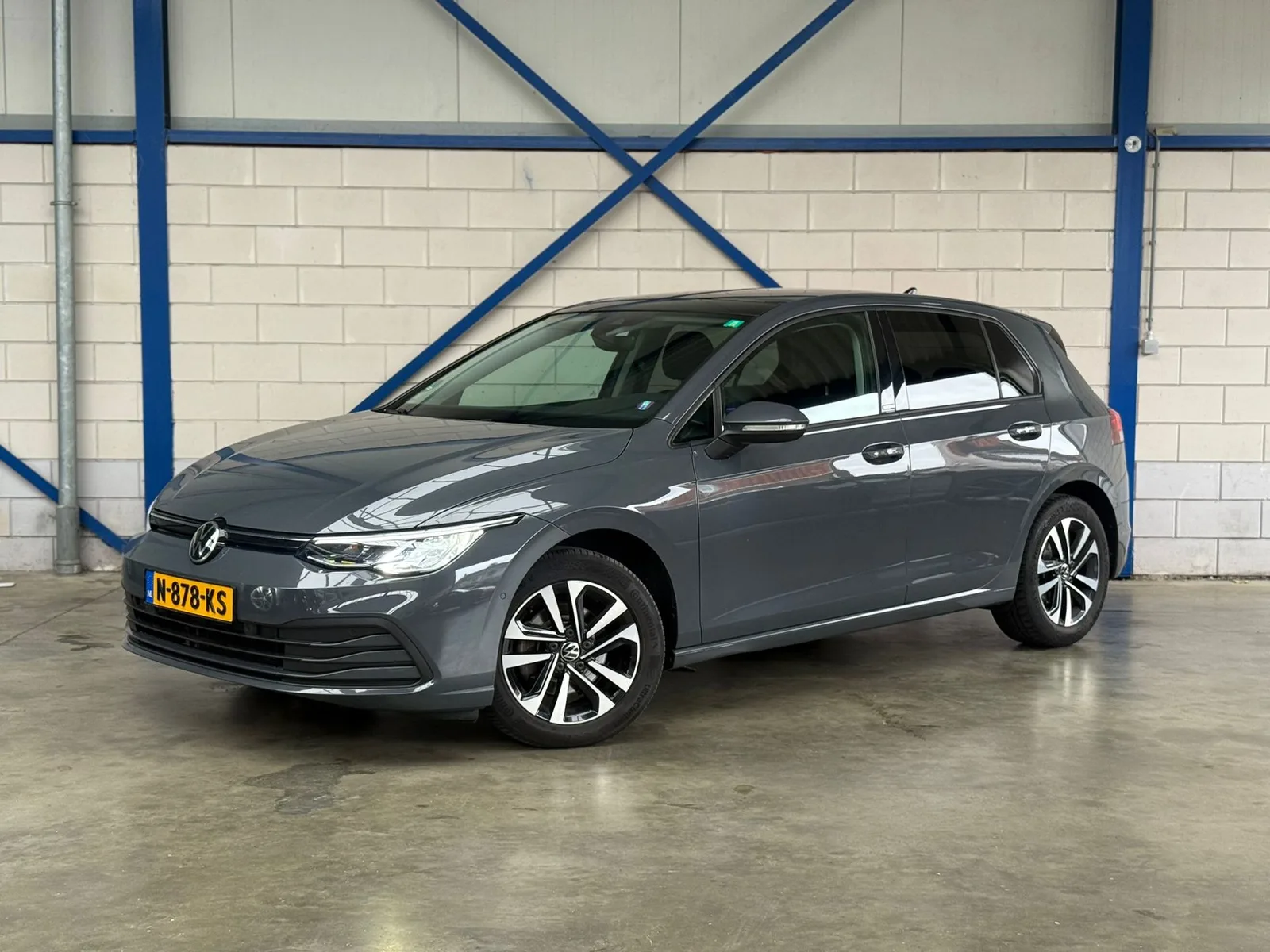 Volkswagen Golf (2020) — foto 1