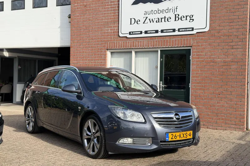 Opel Insignia (2010)