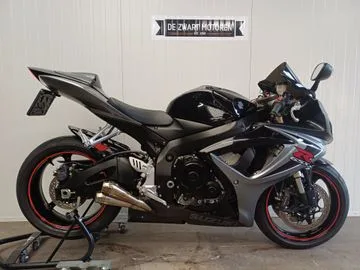 Suzuki GSX-R600 (2006) — foto 1