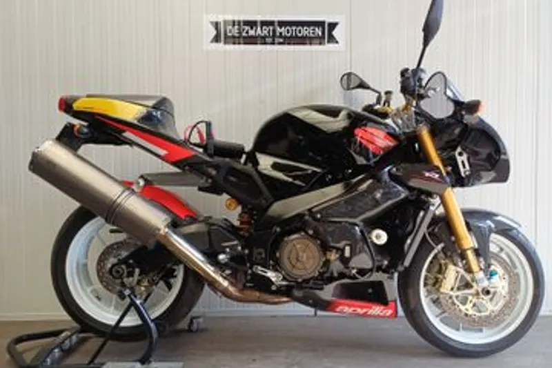 Aprilia Tuono (2005)