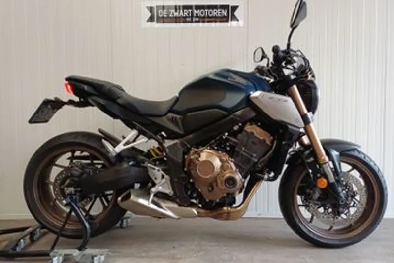 Honda CB650R (2019)