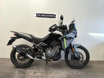 CFMoto 450 MT (2025) — foto 1