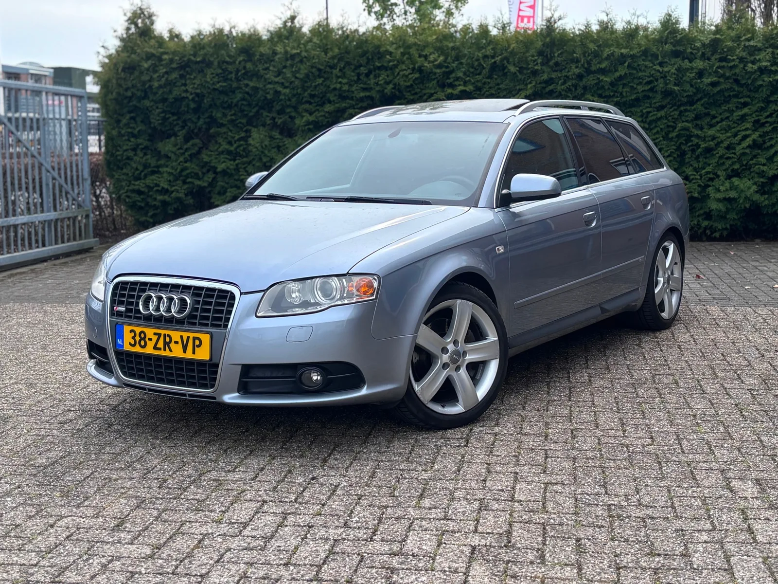 Audi A4 (2008) — foto 1