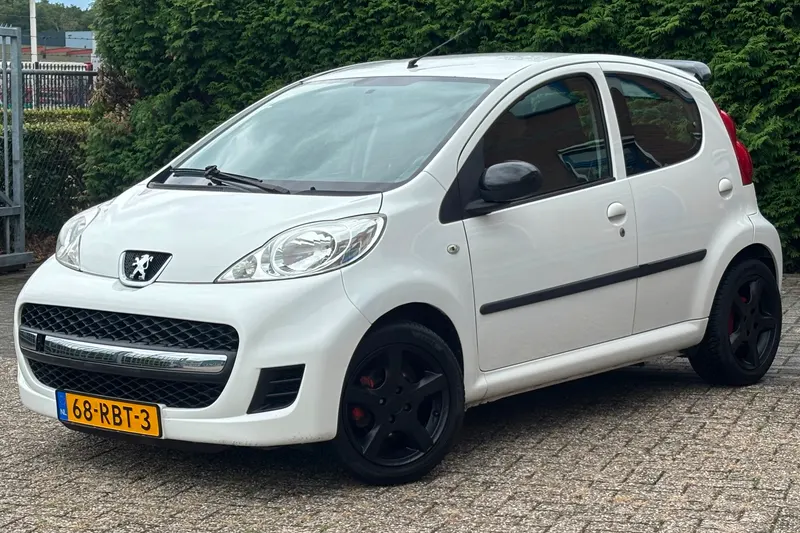 Peugeot 107 (2011)