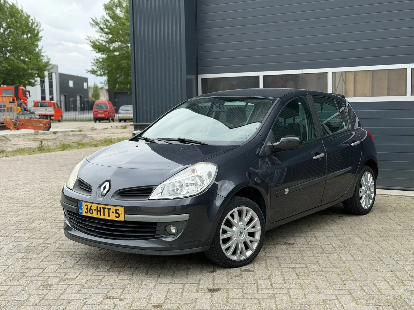 Renault Clio (2009) — foto 1