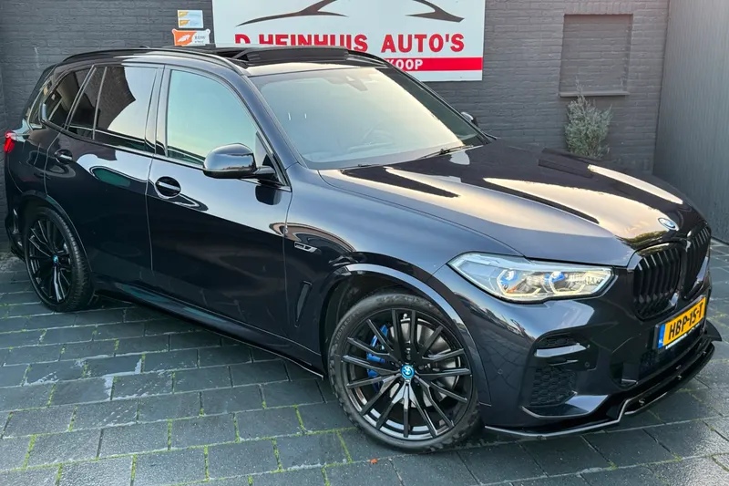 BMW X5 (2021)