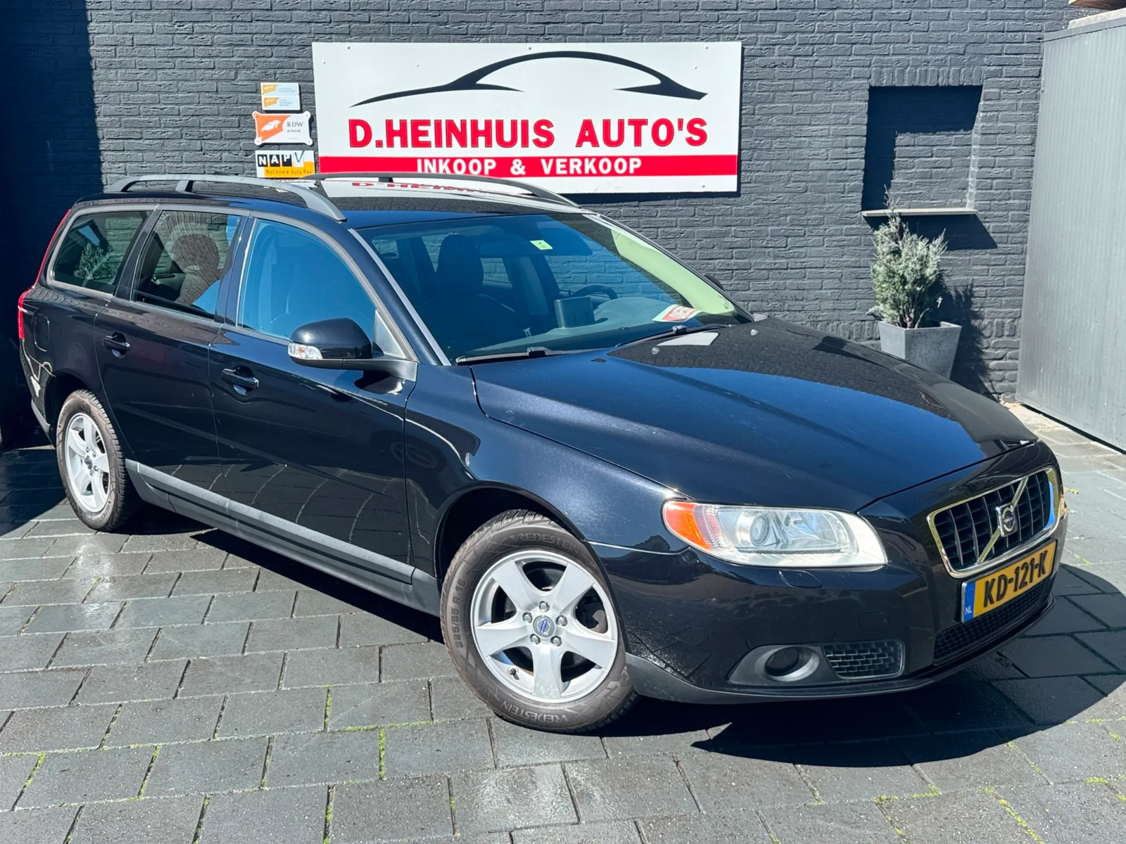 Volvo V70 (2009) — foto 1