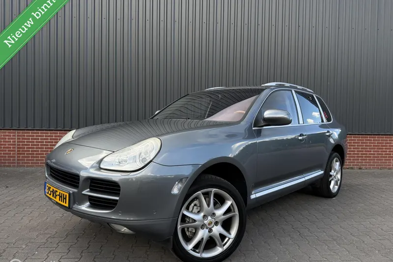 Porsche Cayenne (2004)