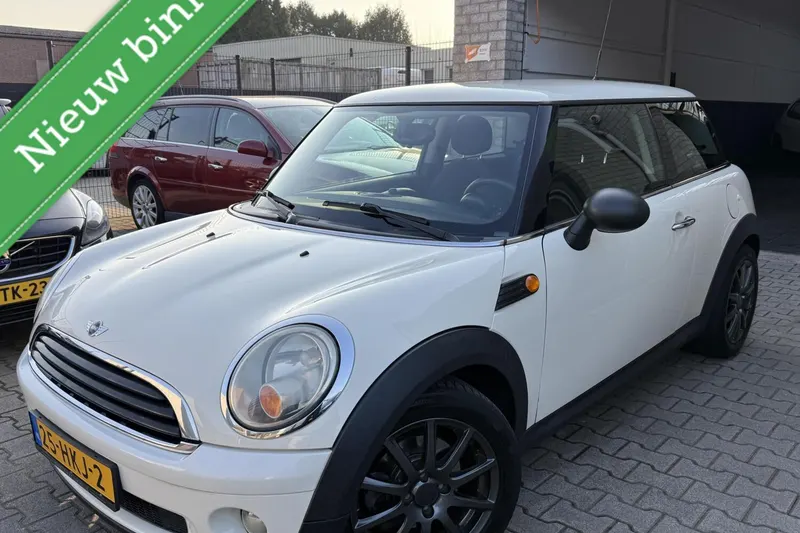MINI One (2009)
