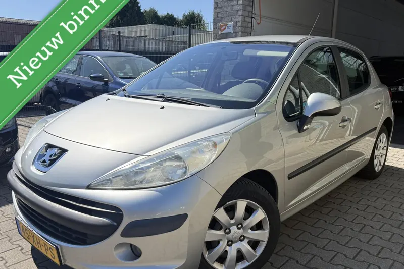 Peugeot 207 (2007)