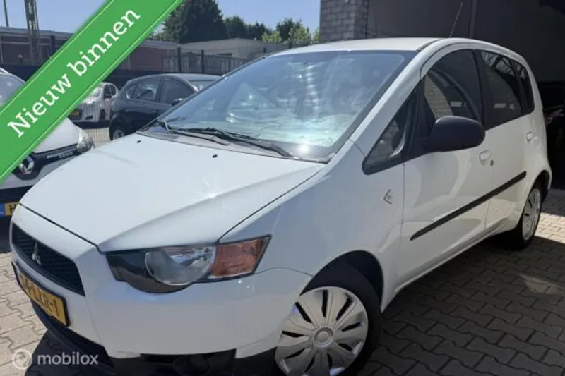 Mitsubishi Colt (2010)