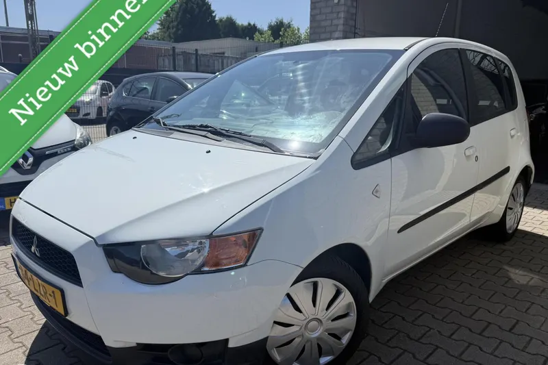 Mitsubishi Colt (2010)