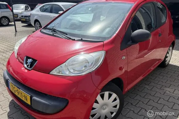 Peugeot 107 (2007) — foto 1