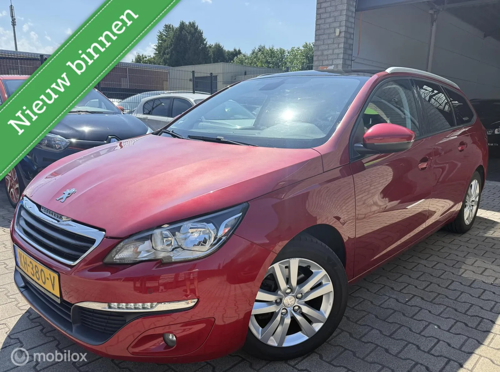 Peugeot 308 (2016) — foto 1