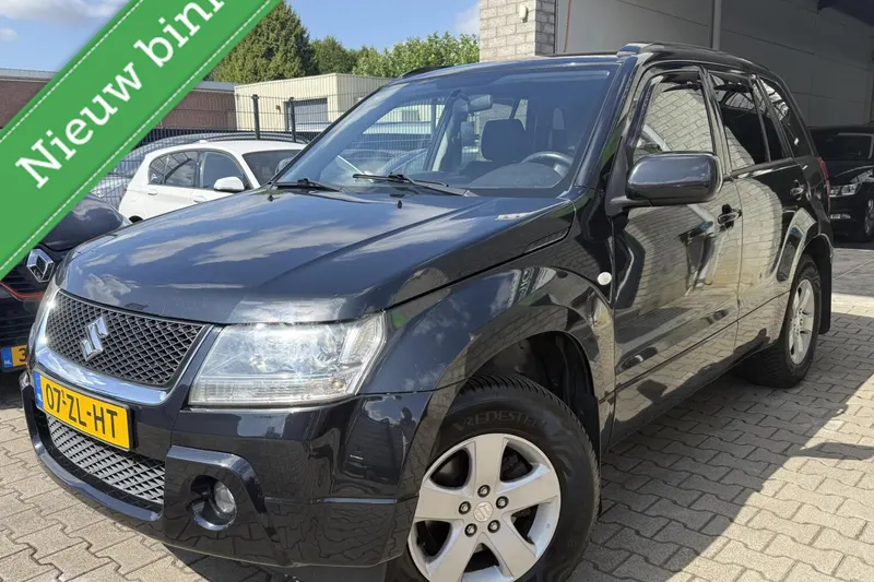 Suzuki Grand Vitara (2008)