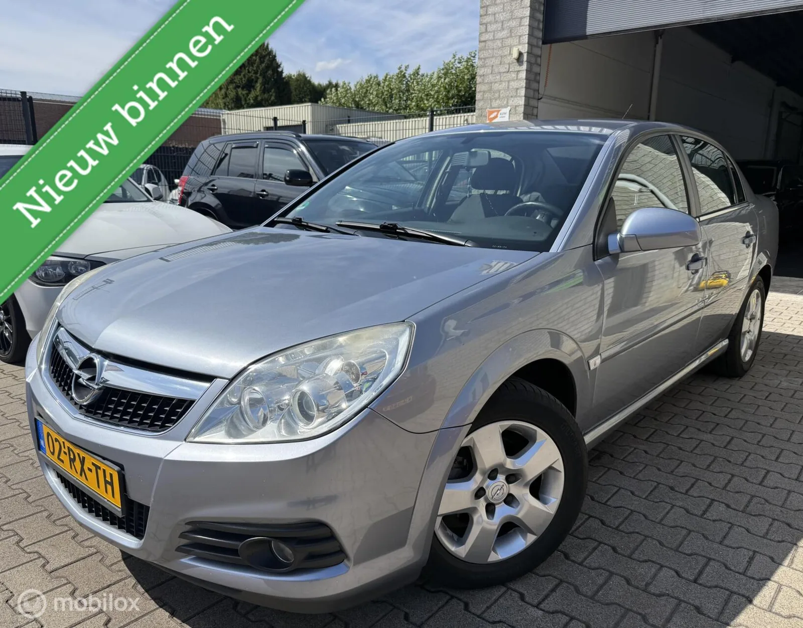 Opel Vectra (2005) — foto 1