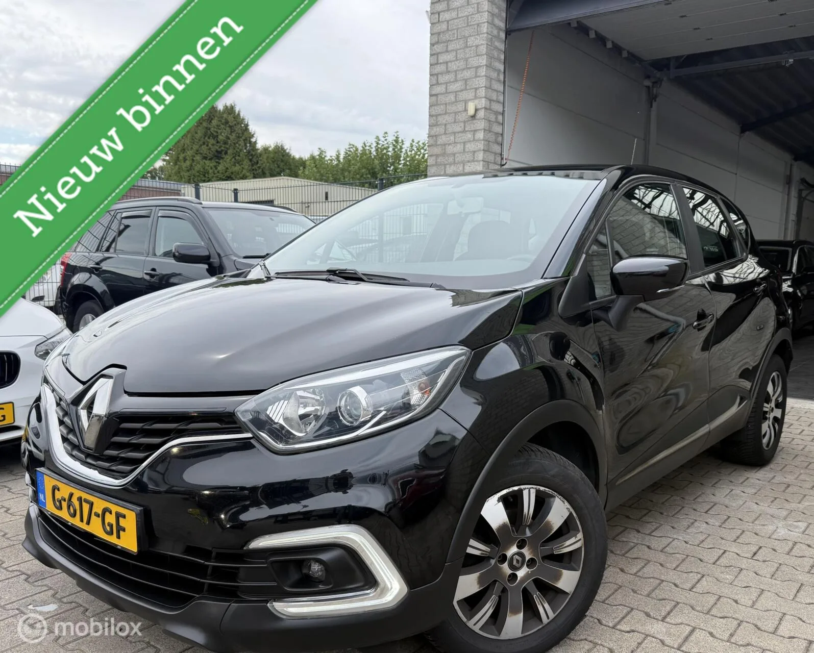 Renault Captur (2018) — foto 1