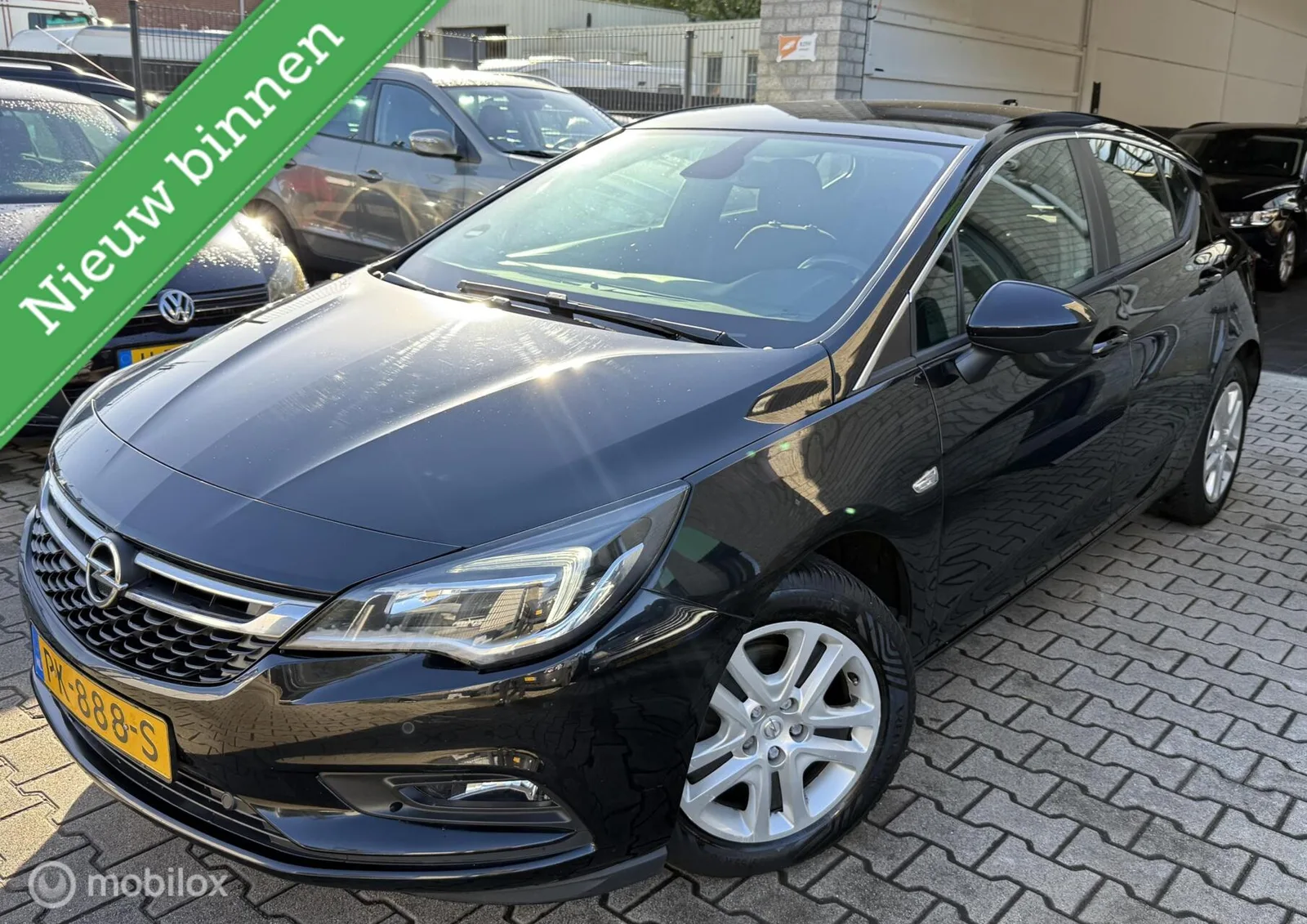 Opel Astra (2017) — foto 1