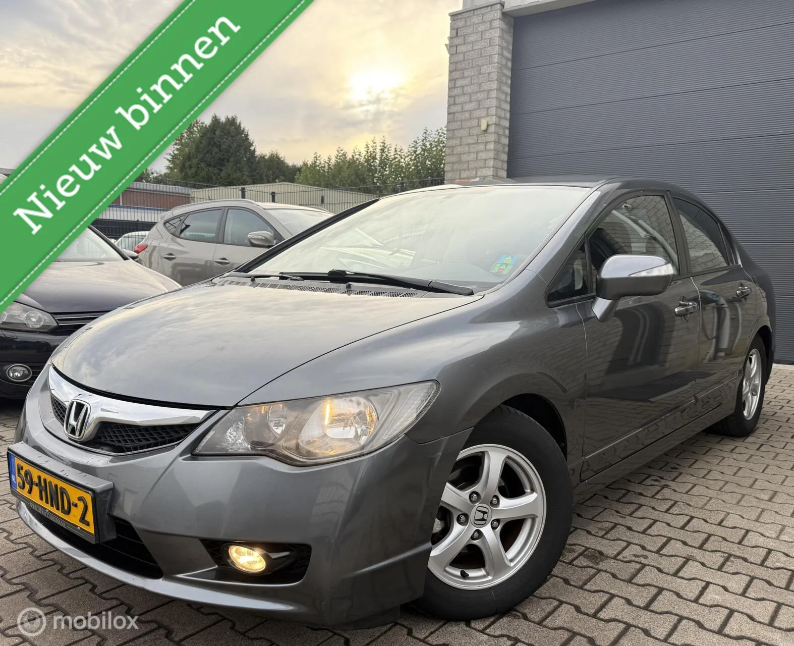 Honda Civic (2009) — foto 1