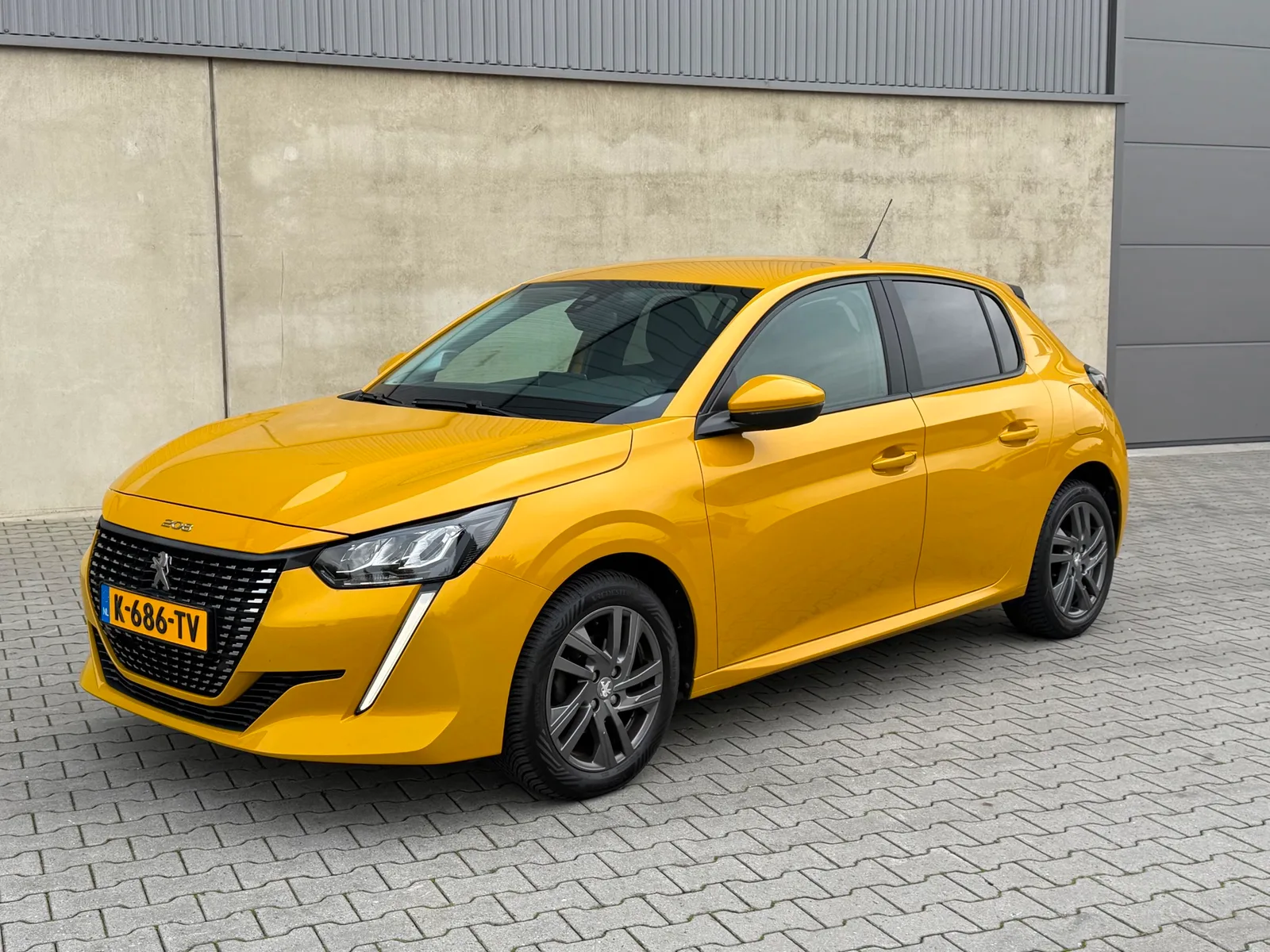 Peugeot 208 (2021) — foto 1