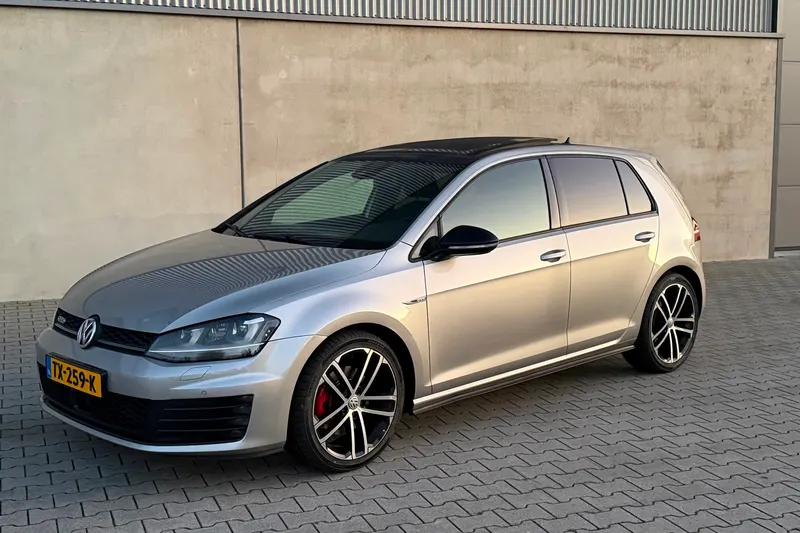 Volkswagen Golf (2016)
