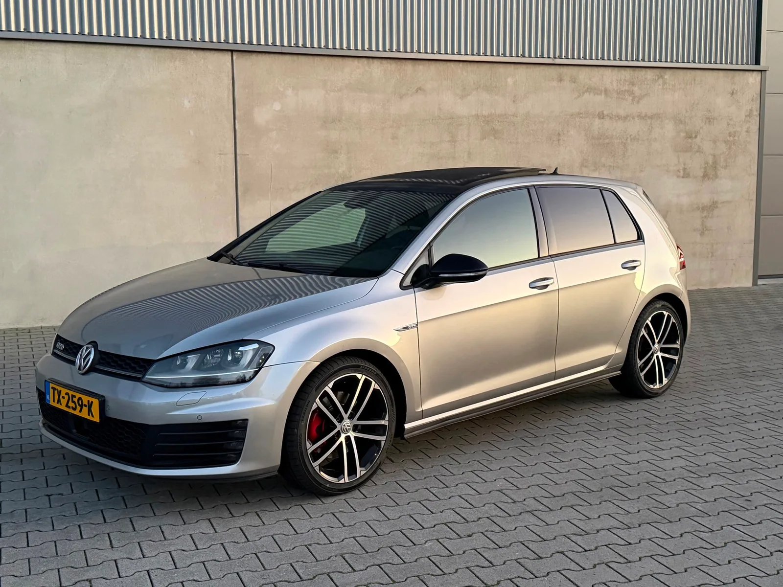 Volkswagen Golf (2016) — foto 1