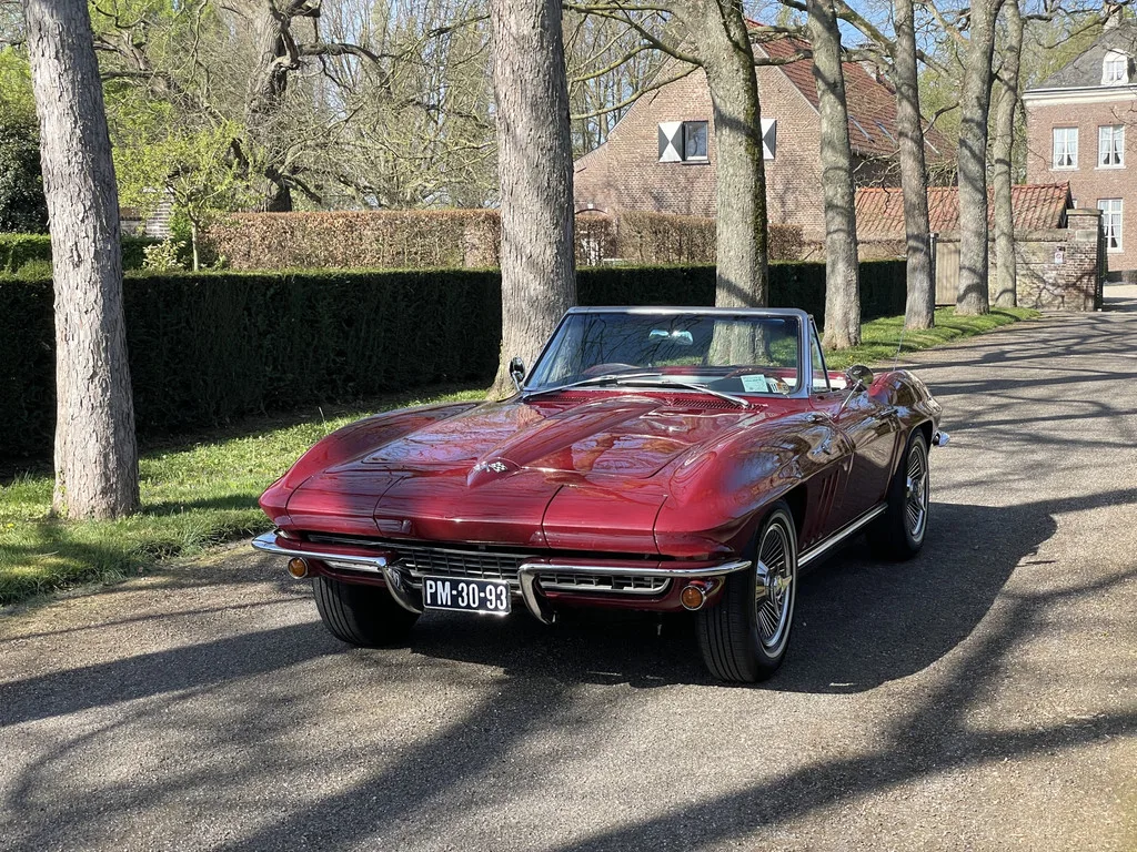 Chevrolet Corvette (1965) — foto 1