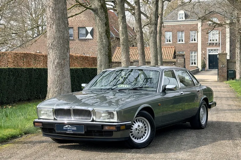 Jaguar Sovereign (1993)