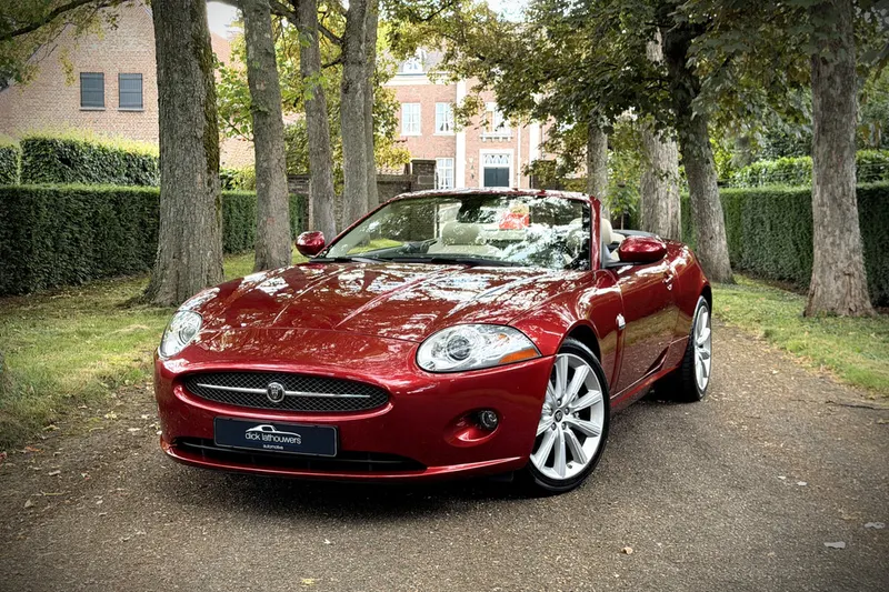 Jaguar XK (2006)