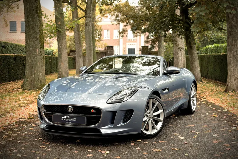 Jaguar F-Type (2014)