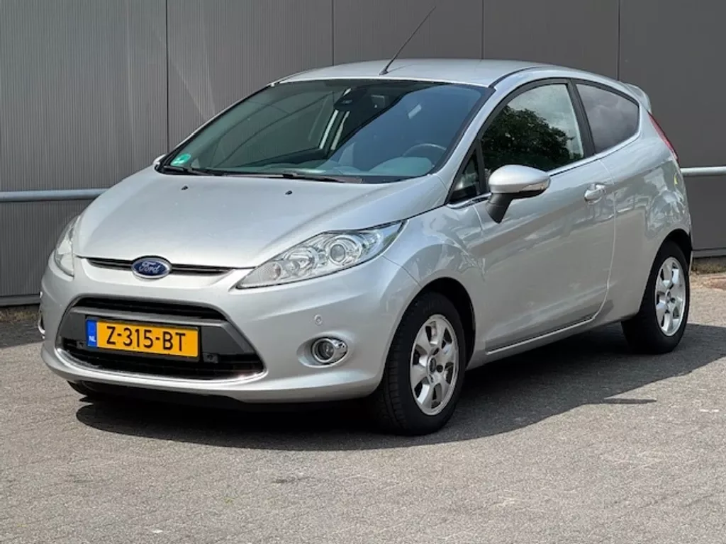 Ford Fiesta (2010) — foto 1
