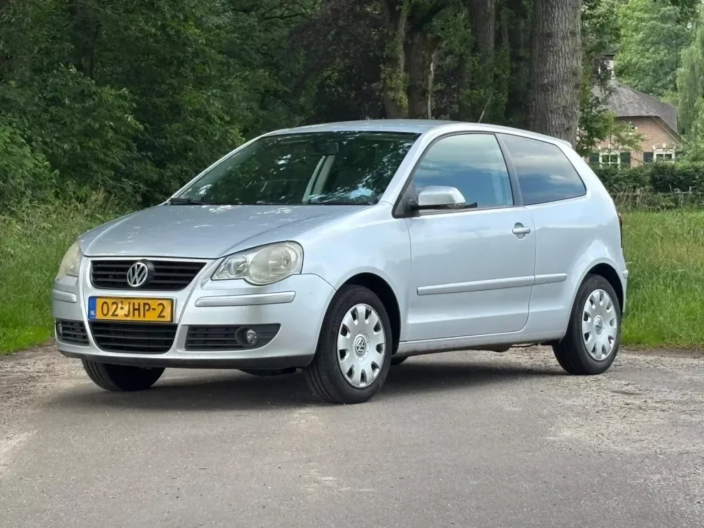 Volkswagen Polo (2009) — foto 1