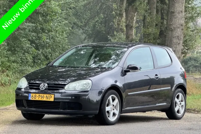 Volkswagen Golf (2004)