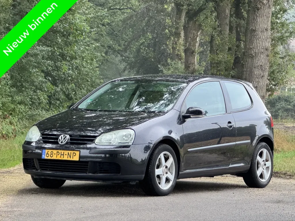 Volkswagen Golf (2004) — foto 1