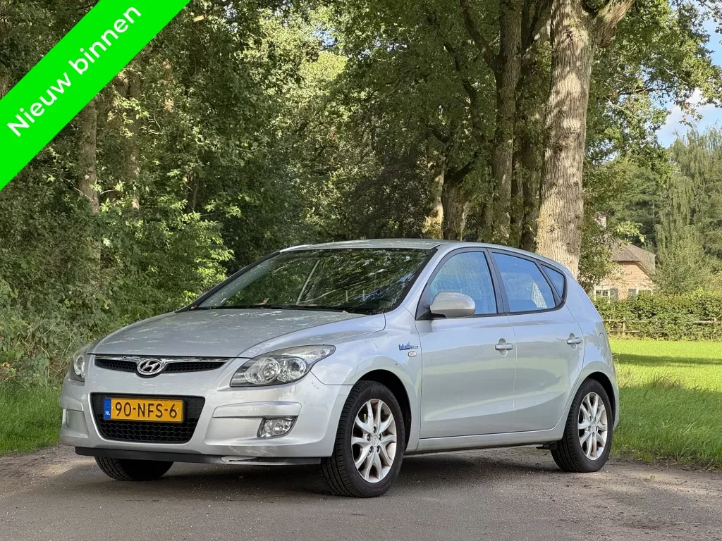 Hyundai i30 (2010) — foto 1