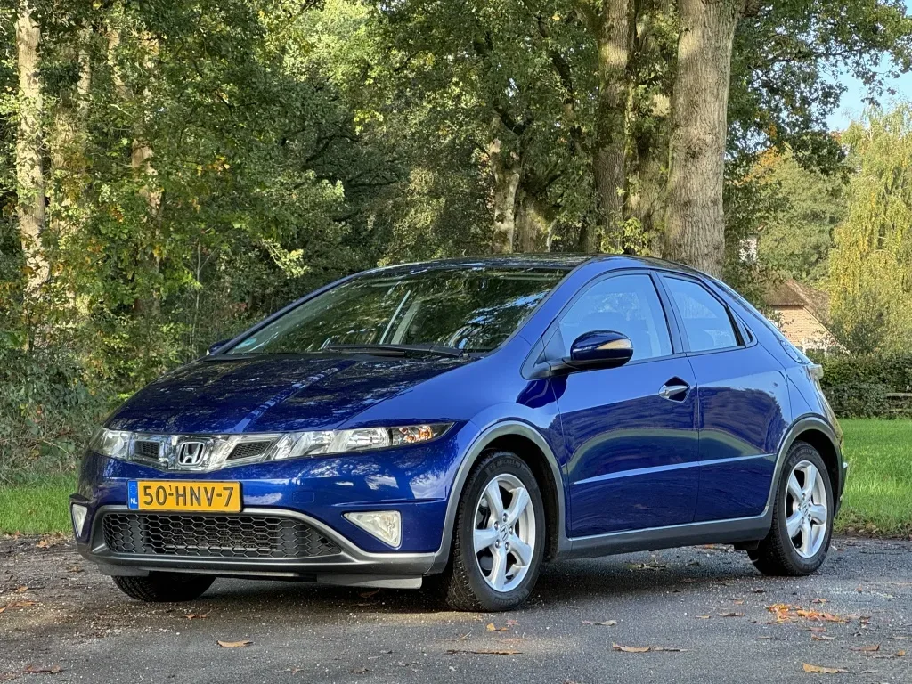 Honda Civic (2009) — foto 1