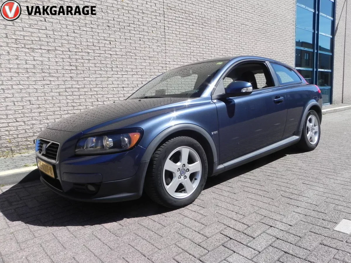Volvo C30 (2009) — foto 1