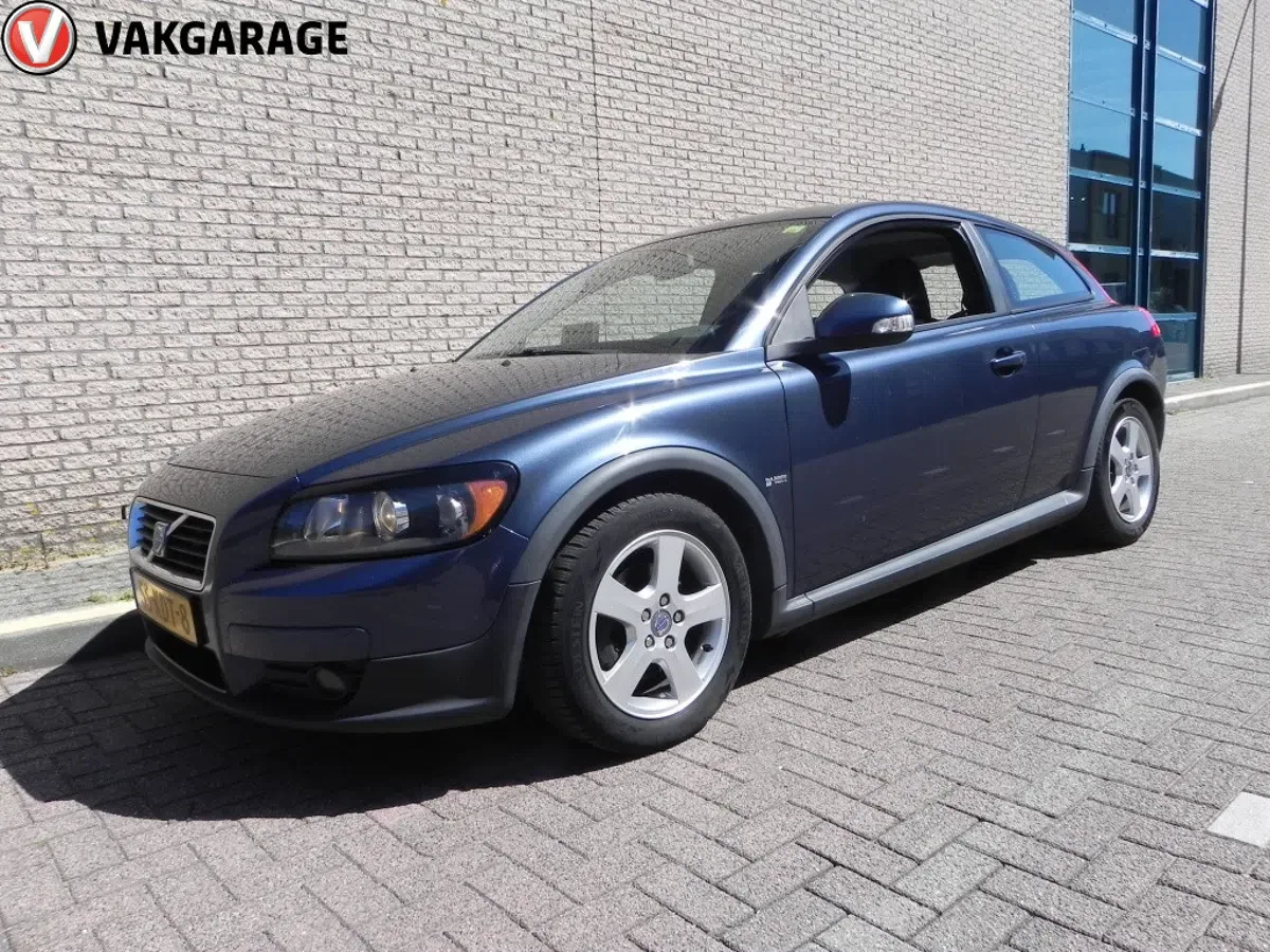 Volvo C30 (2009) — foto 1