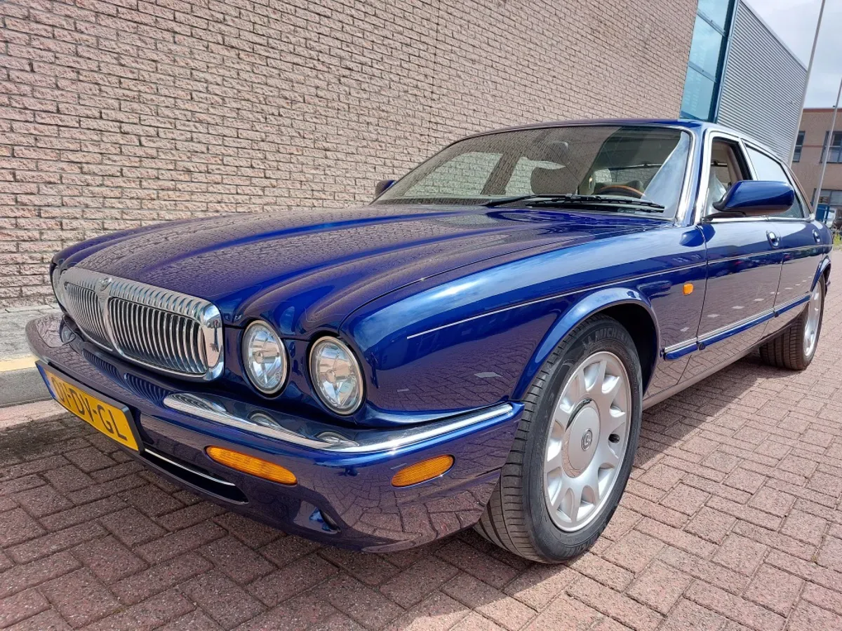 Daimler 4.0 (2000) — foto 1