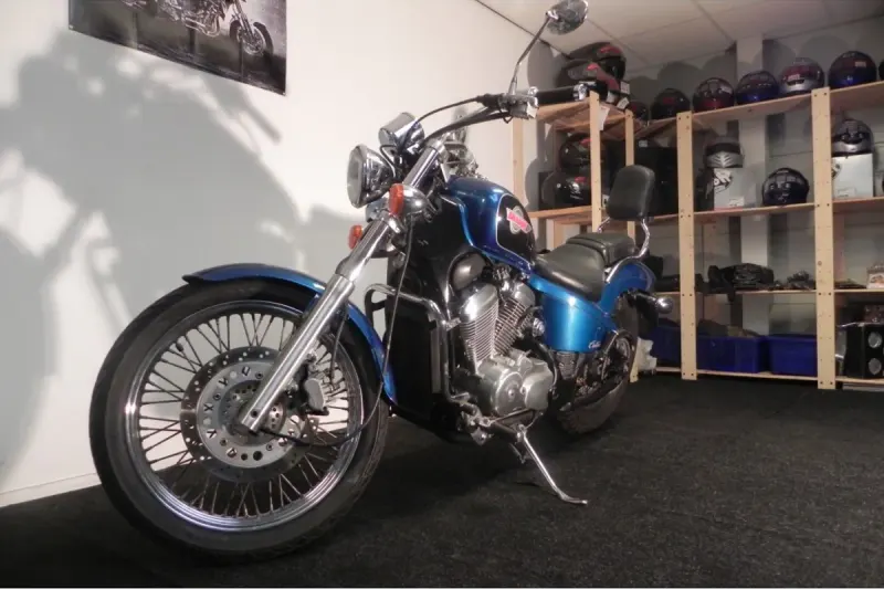 Honda VT 600C Shadow (1995)
