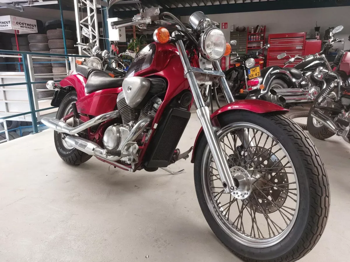 Honda VT 600C Shadow (1992) — foto 1