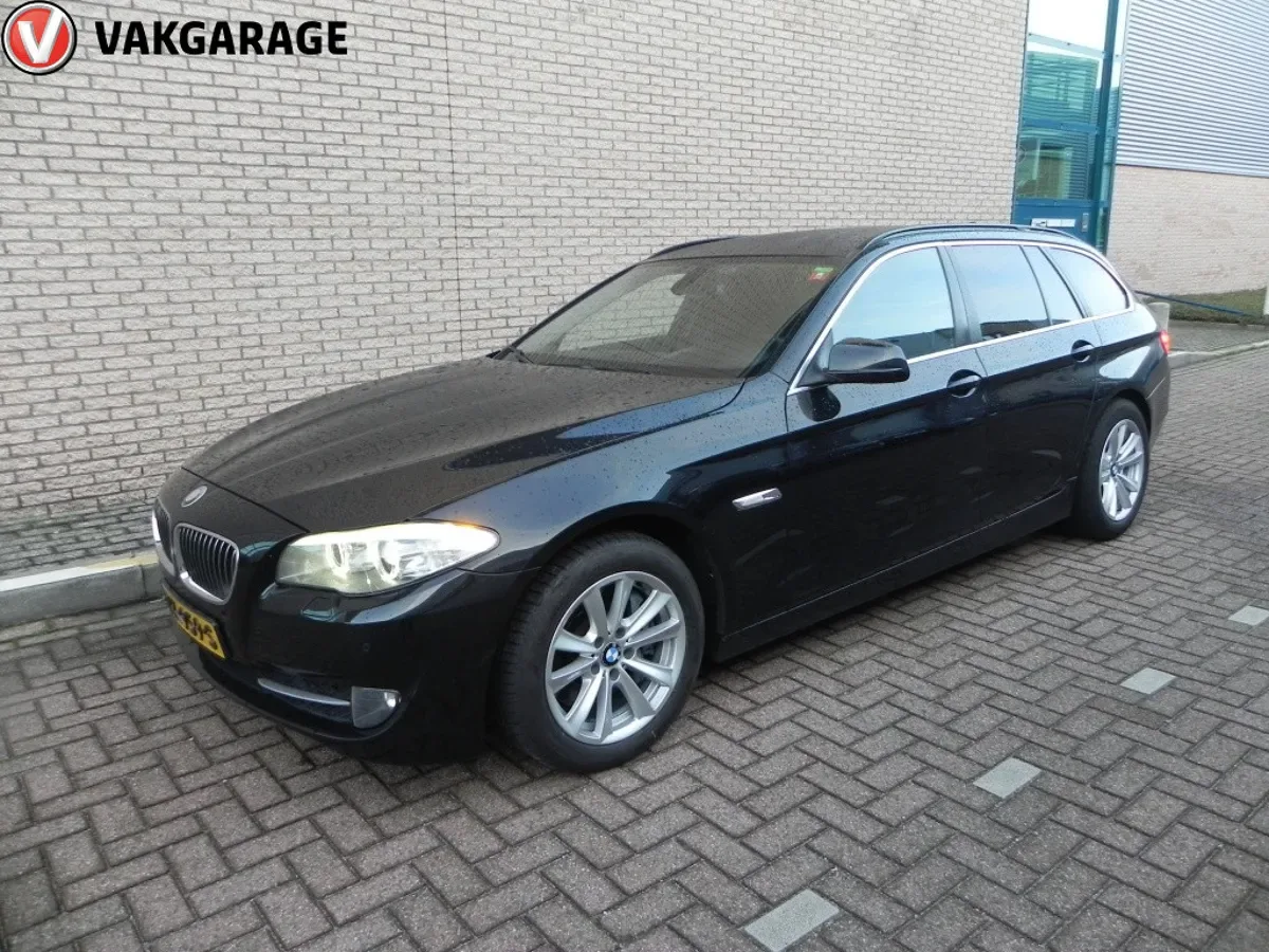 BMW 5-Serie (2012) — foto 1