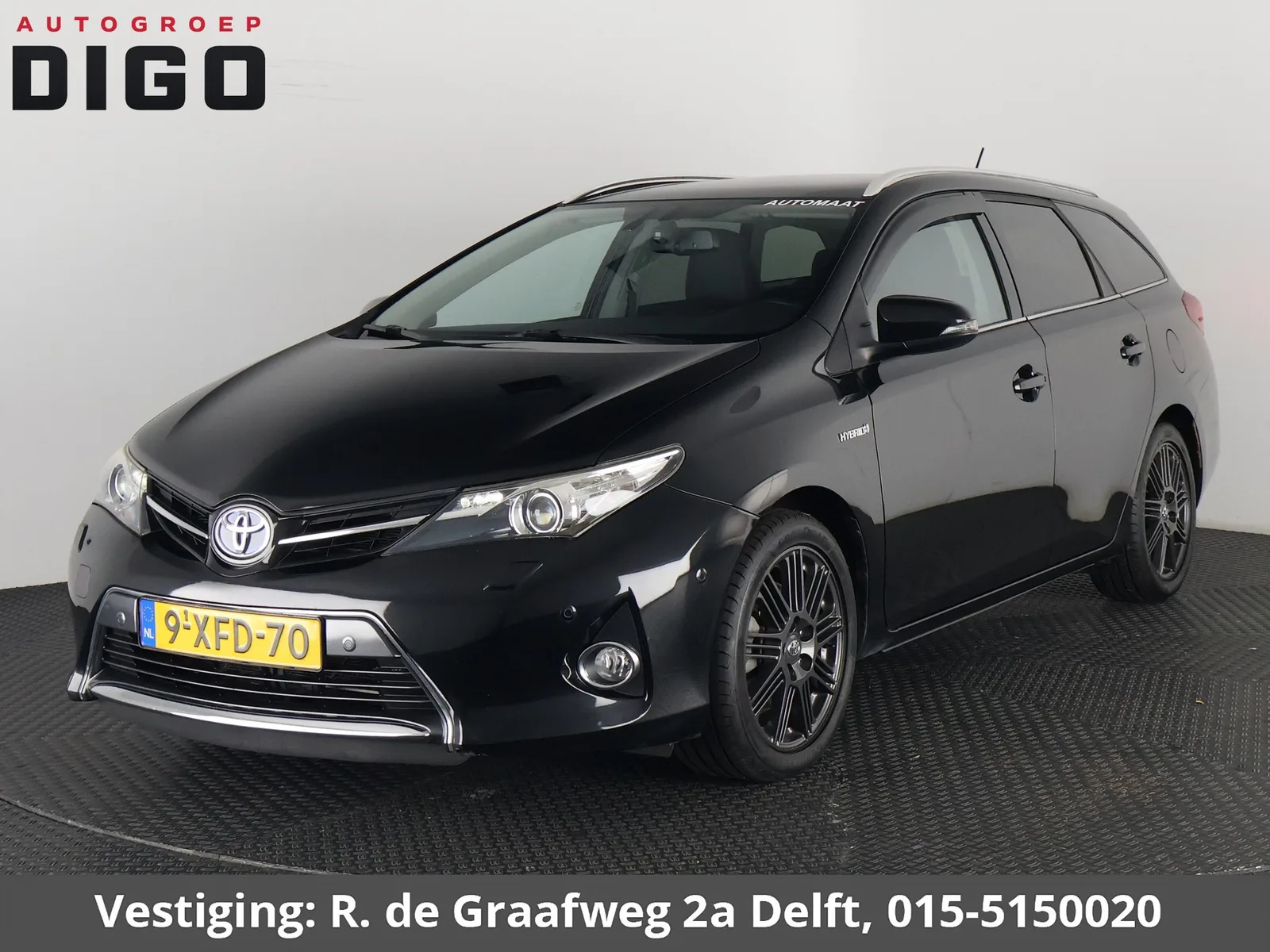 Toyota Auris (2014) — foto 1