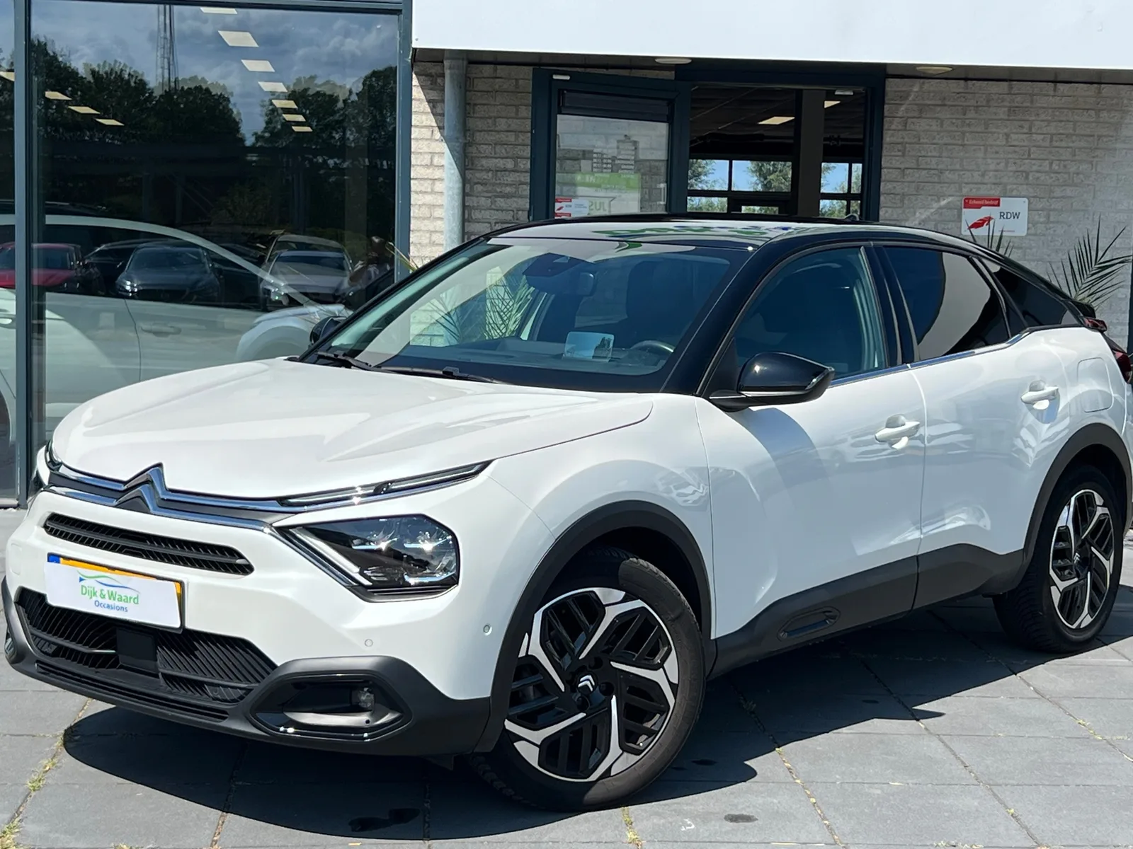 Citroën C4 (2023) — foto 1