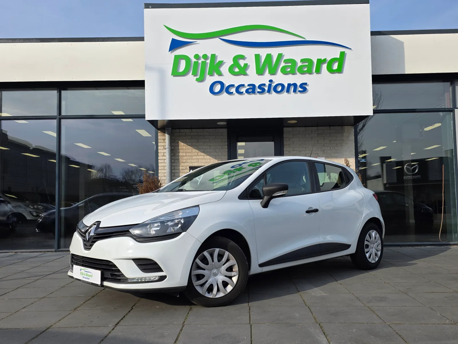 Renault Clio (2017) — foto 1