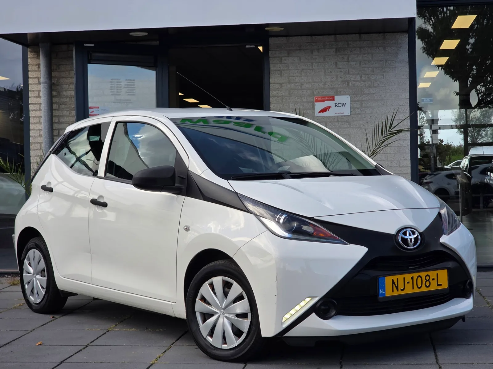 Toyota Aygo (2017) — foto 1