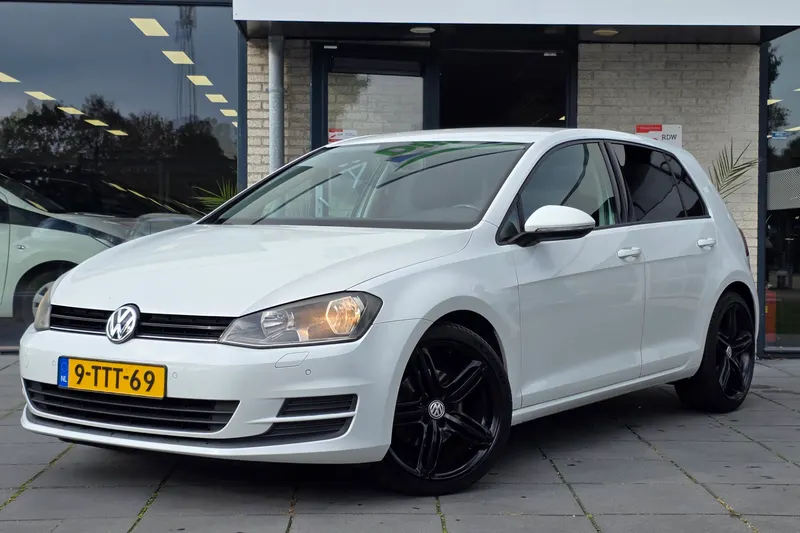Volkswagen Golf (2014)