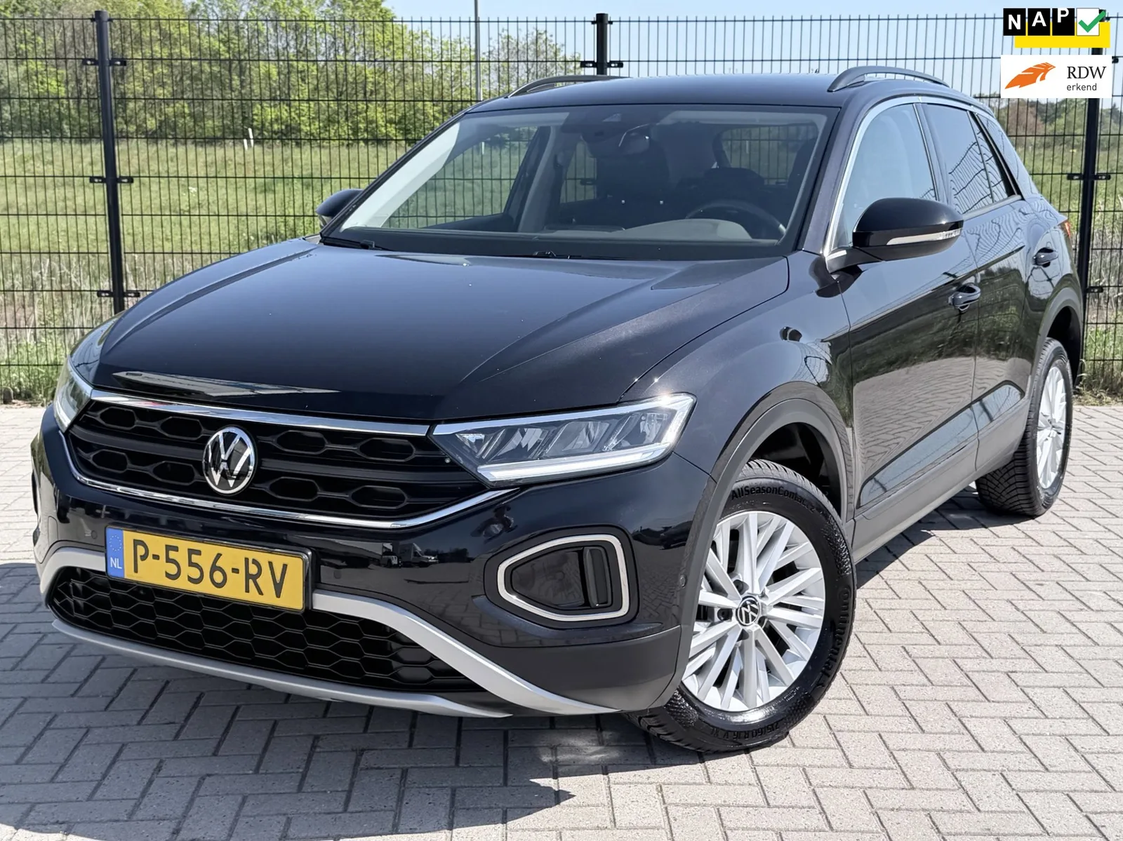 Volkswagen T-Roc (2022) — foto 1